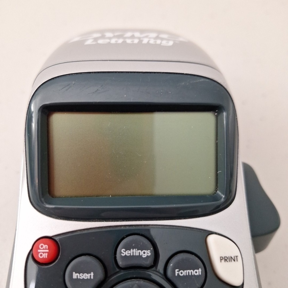 Dymo LetraTag Label Maker Handheld Electronic Printer Keyboard Portable TESTED - Picture 4 of 11